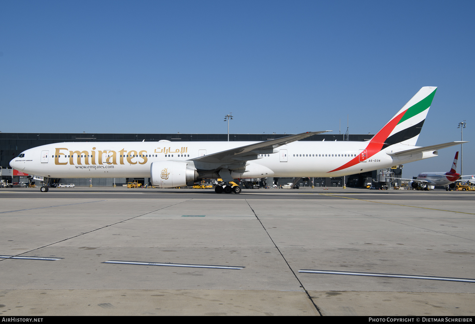 Aircraft Photo of A6-EGN | Boeing 777-31H/ER | Emirates | AirHistory.net #628723
