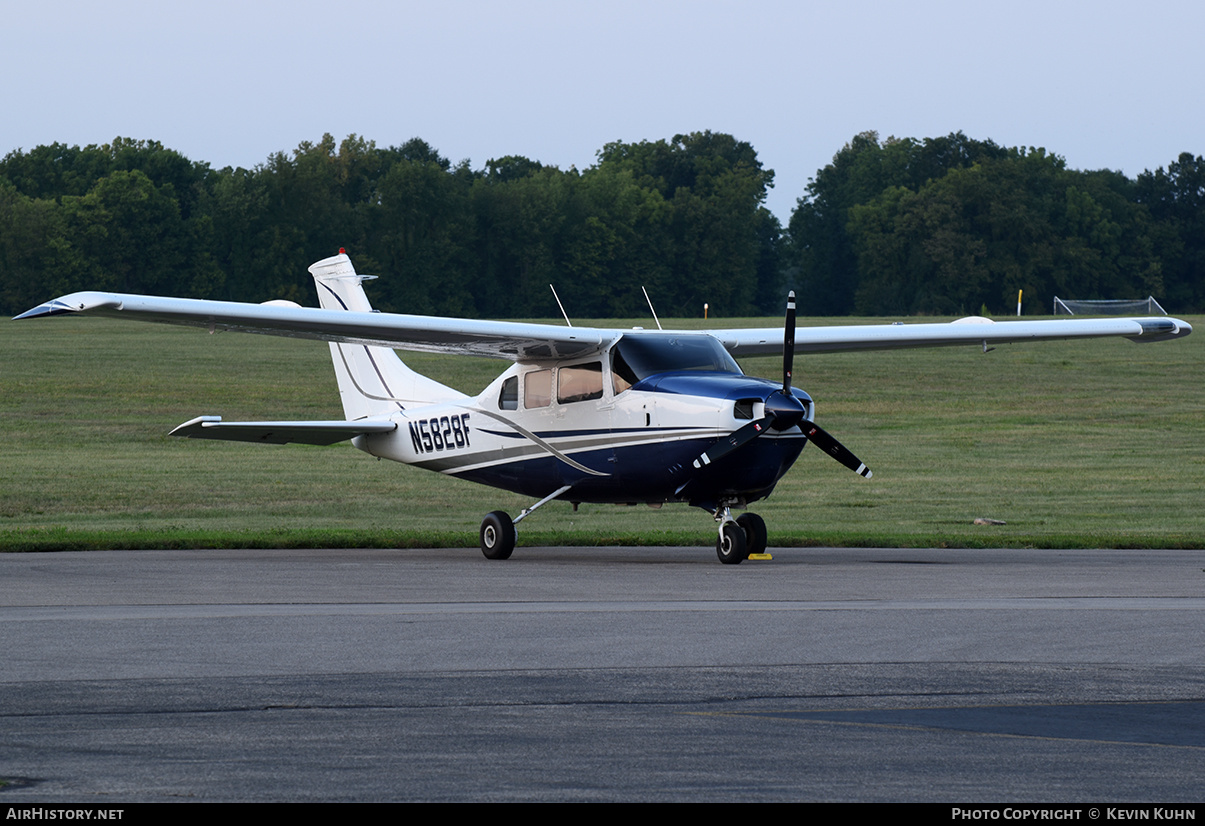 Aircraft Photo of N5828F | Cessna 210G Centurion | AirHistory.net #628785