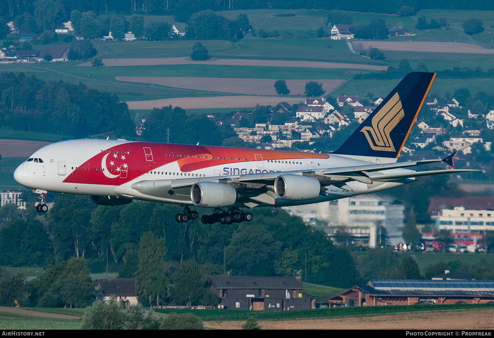 Aircraft Photo of 9V-SKI | Airbus A380-841 | Singapore Airlines | AirHistory.net #628818