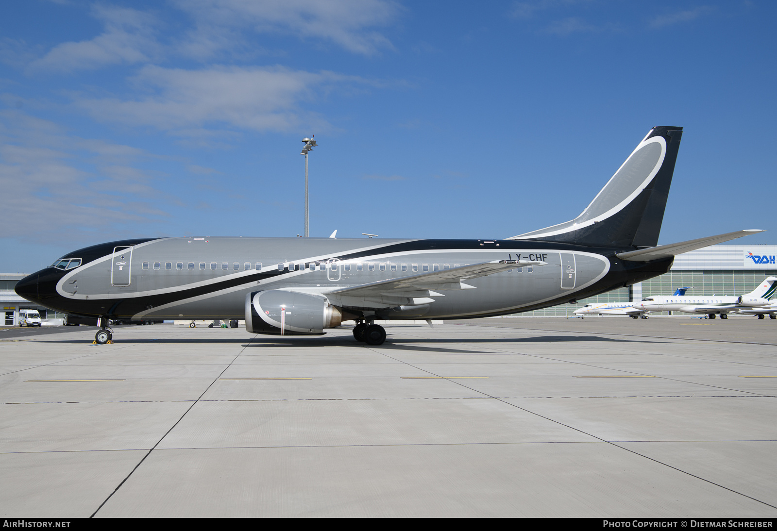 Aircraft Photo of LY-CHF | Boeing 737-31S | AirHistory.net #628872