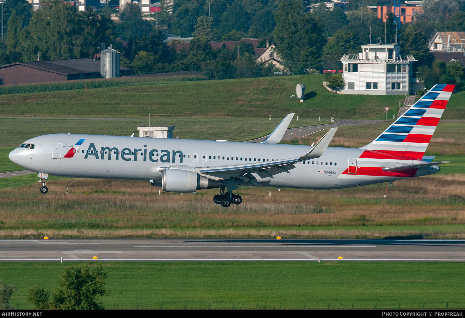 Aircraft Photo of N346AN | Boeing 767-323/ER | American Airlines | AirHistory.net #628940