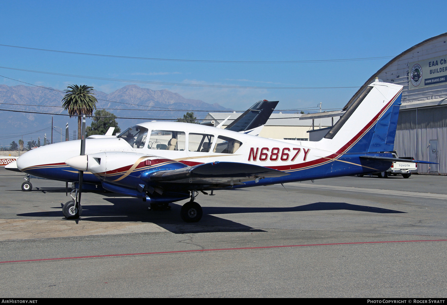 Aircraft Photo of N6867Y | Piper PA-23-250 Aztec D | AirHistory.net #629006