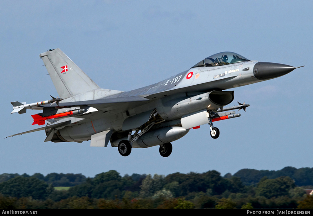 Aircraft Photo of E-197 | General Dynamics F-16AM Fighting Falcon | Denmark - Air Force | AirHistory.net #629051