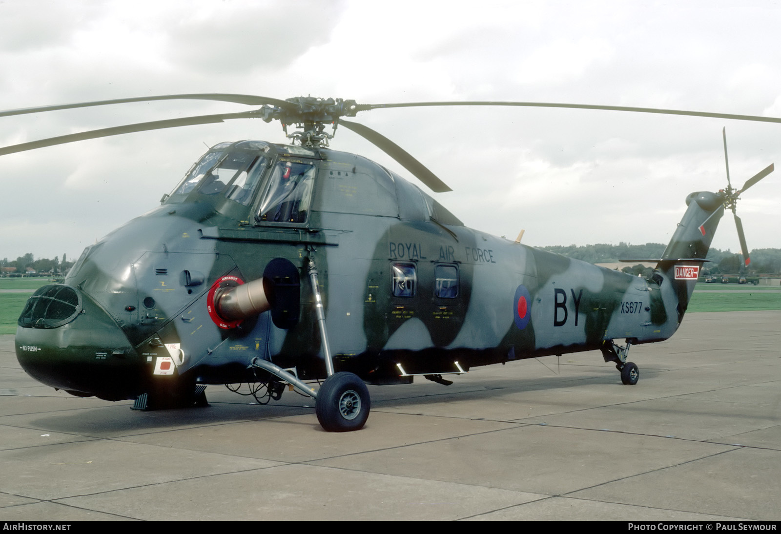 Aircraft Photo of XS677 | Westland WS-58 Wessex HC.2 | UK - Air Force | AirHistory.net #629249