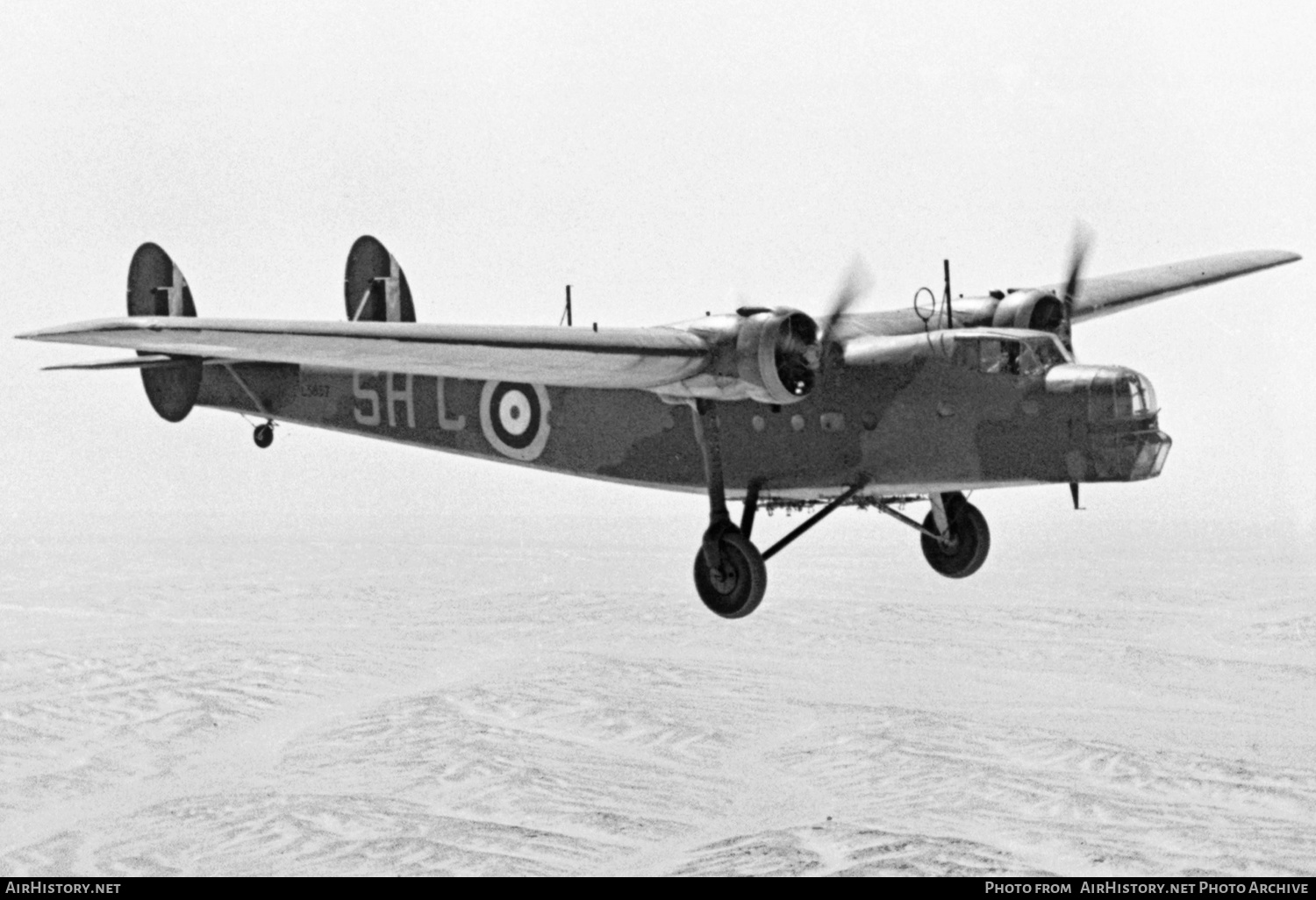 Aircraft Photo of L5857 | Bristol 130 Bombay I | UK - Air Force | AirHistory.net #629262
