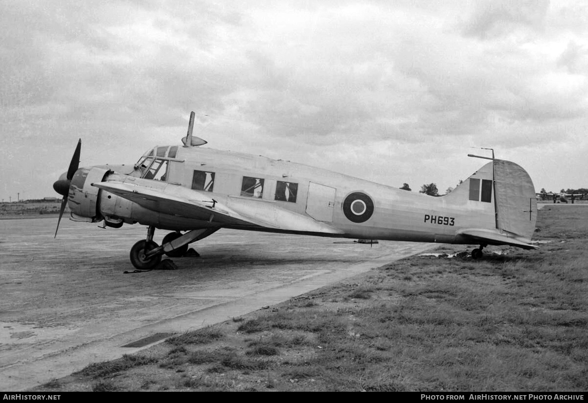 Aircraft Photo of PH693 | Avro 652A Anson C.XII | UK - Air Force | AirHistory.net #629286