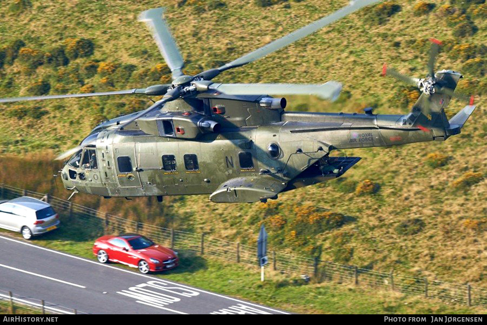 Aircraft Photo of ZJ129 | EHI EH101-411 Merlin HC3 | UK - Air Force | AirHistory.net #629305