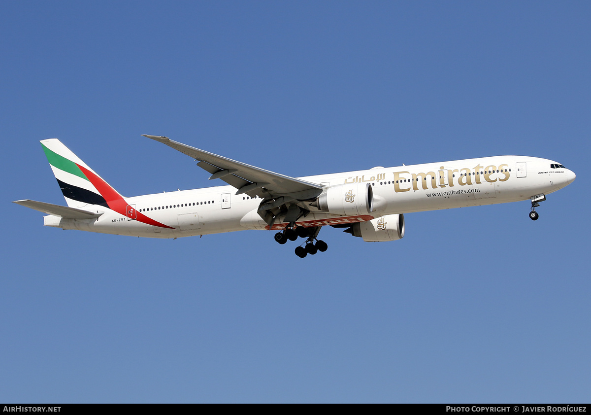 Aircraft Photo of A6-ENY | Boeing 777-31H/ER | Emirates | AirHistory.net #629345