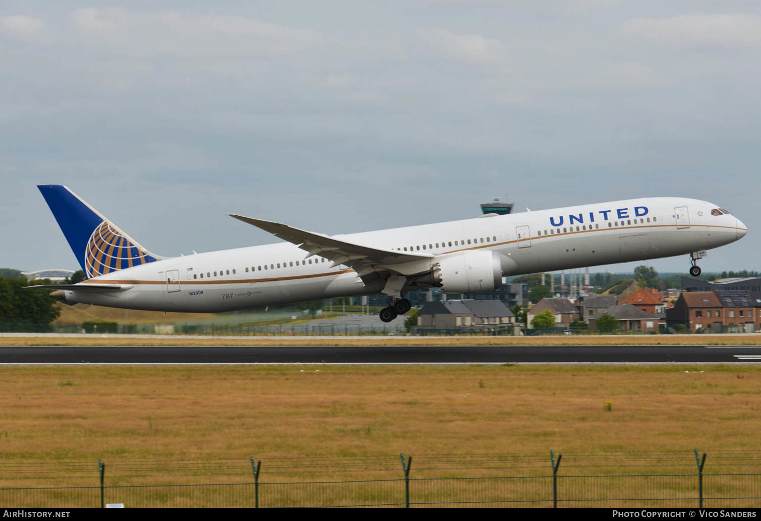 Aircraft Photo of N12004 | Boeing 787-10 Dreamliner | United Airlines | AirHistory.net #629450