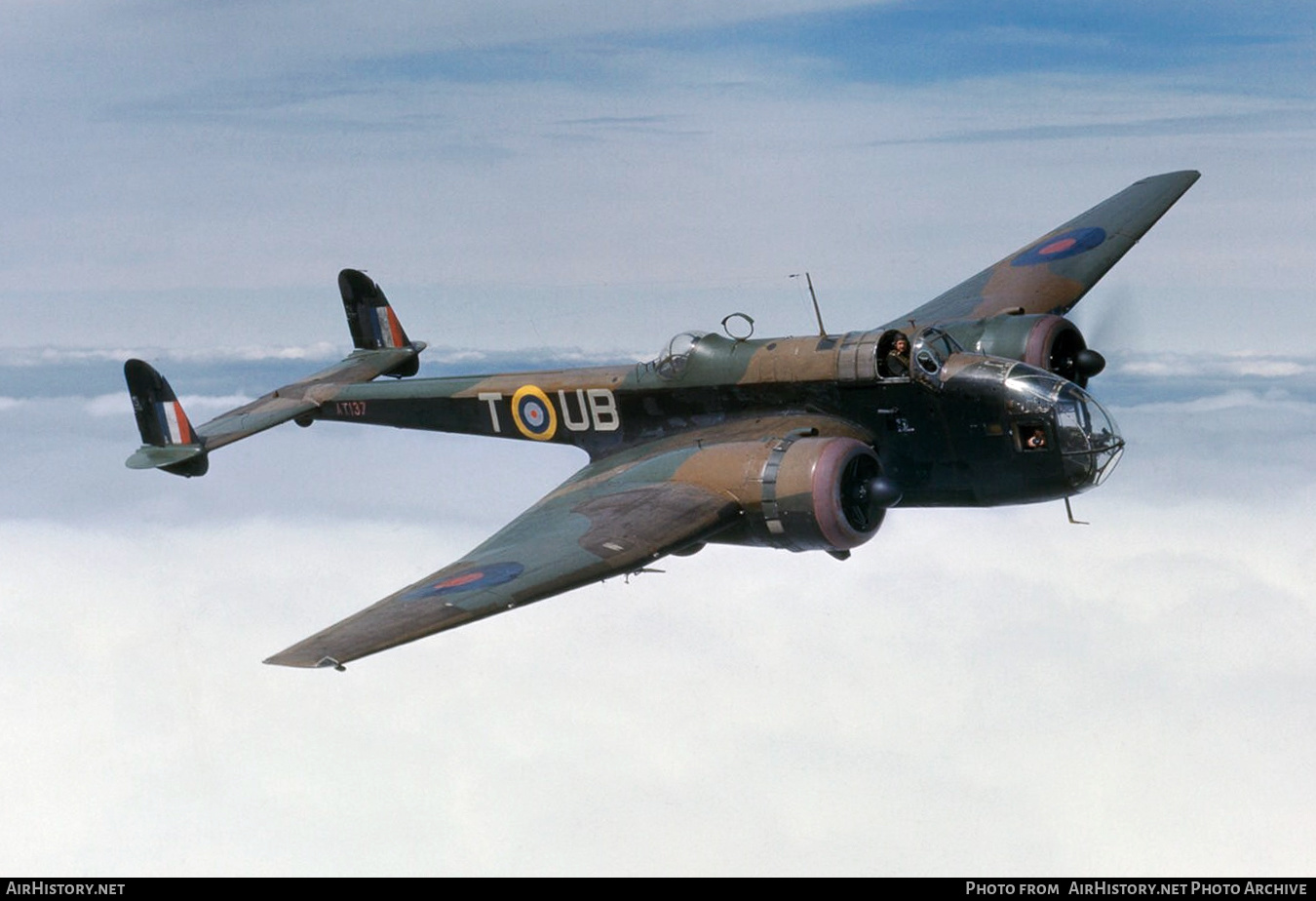 Aircraft Photo of AT137 | Handley Page HP.52 Hampden Mk1 | Australia - Air Force | AirHistory.net #629551