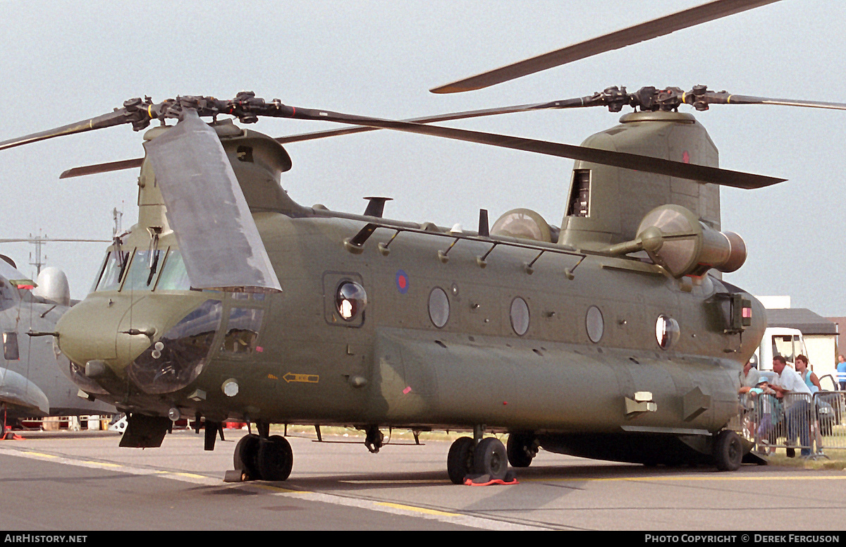 Aircraft Photo of ZA720 | Boeing Chinook HC2 (352) | UK - Air Force | AirHistory.net #629606