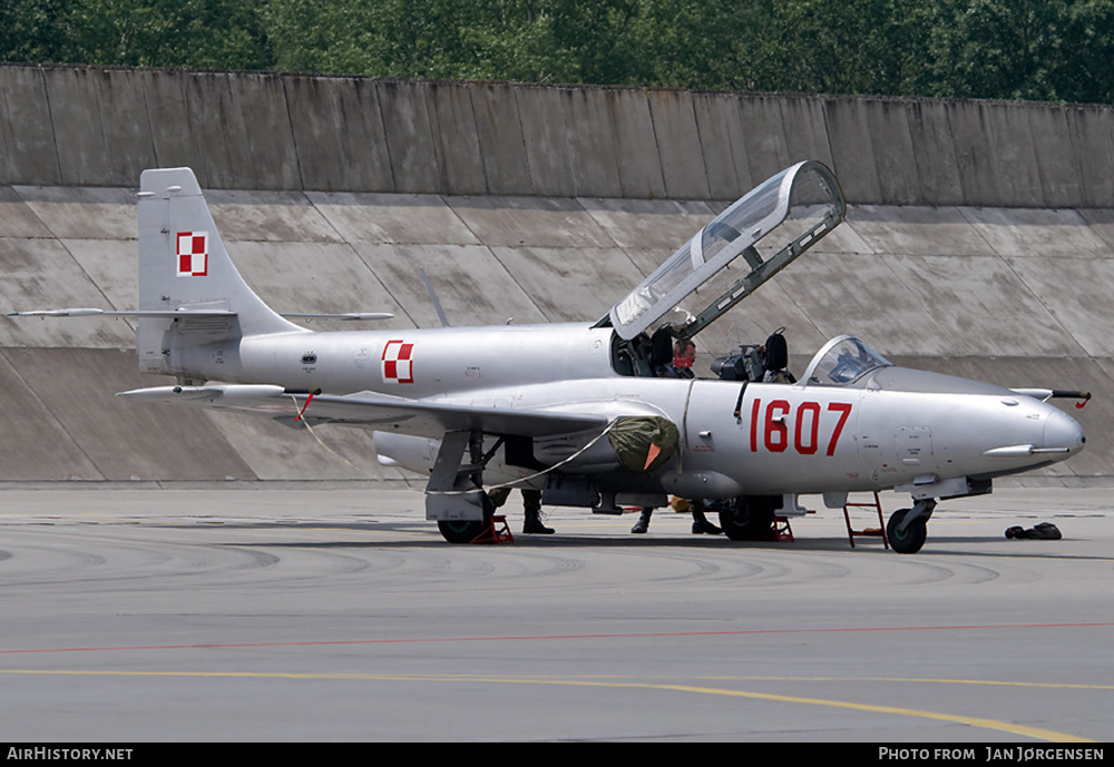 Aircraft Photo of 1607 | PZL-Mielec TS-11 Iskra bis DF | Poland - Air Force | AirHistory.net #629613