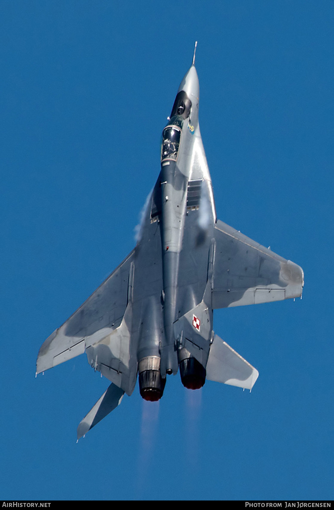 Aircraft Photo of 83 | Mikoyan-Gurevich MiG-29A (9-12A) | Poland - Air Force | AirHistory.net #629699