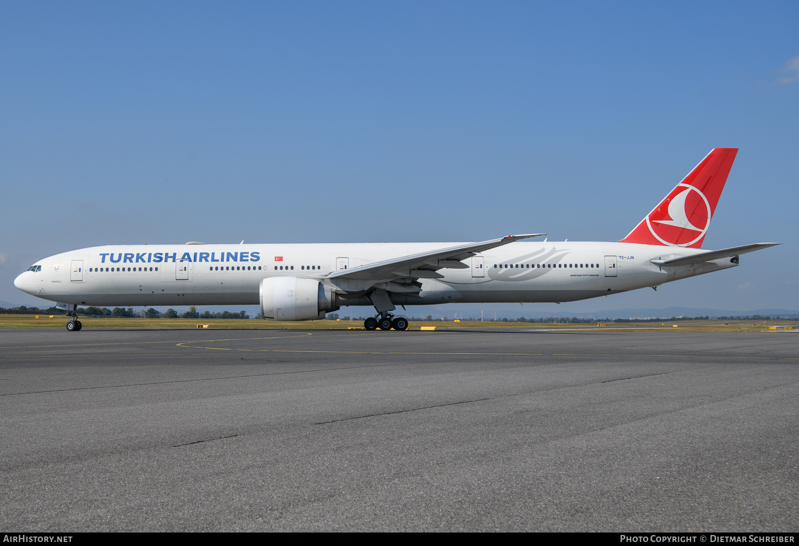 Aircraft Photo of TC-JJN | Boeing 777-3F2/ER | Turkish Airlines | AirHistory.net #629738
