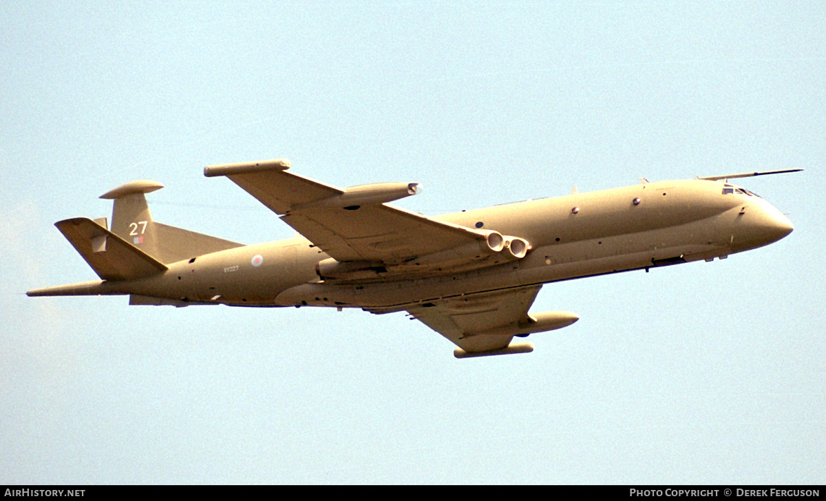 Aircraft Photo of XV227 | Hawker Siddeley Nimrod MR2P | UK - Air Force | AirHistory.net #629790