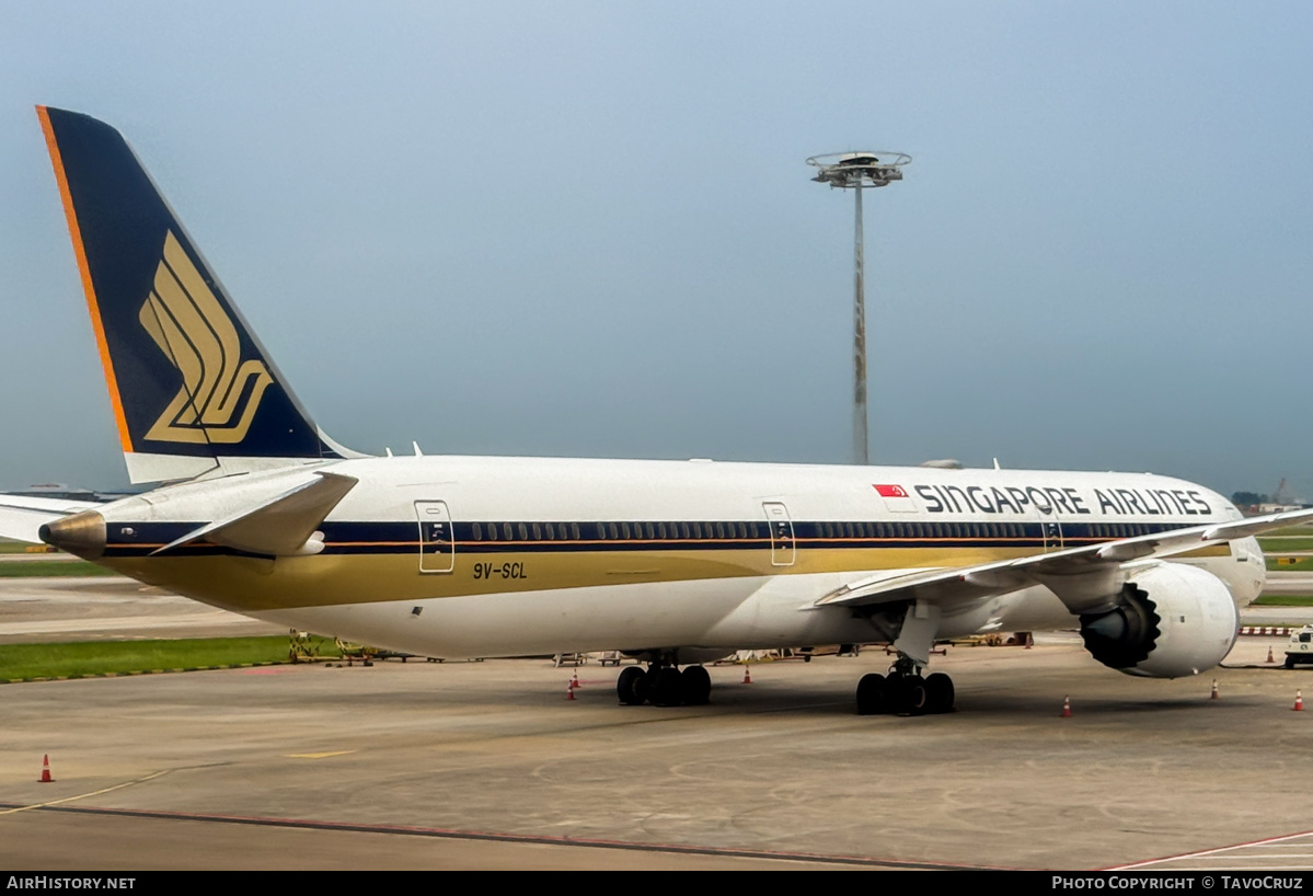 Aircraft Photo of 9V-SCL | Boeing 787-10 Dreamliner | Singapore Airlines | AirHistory.net #629819