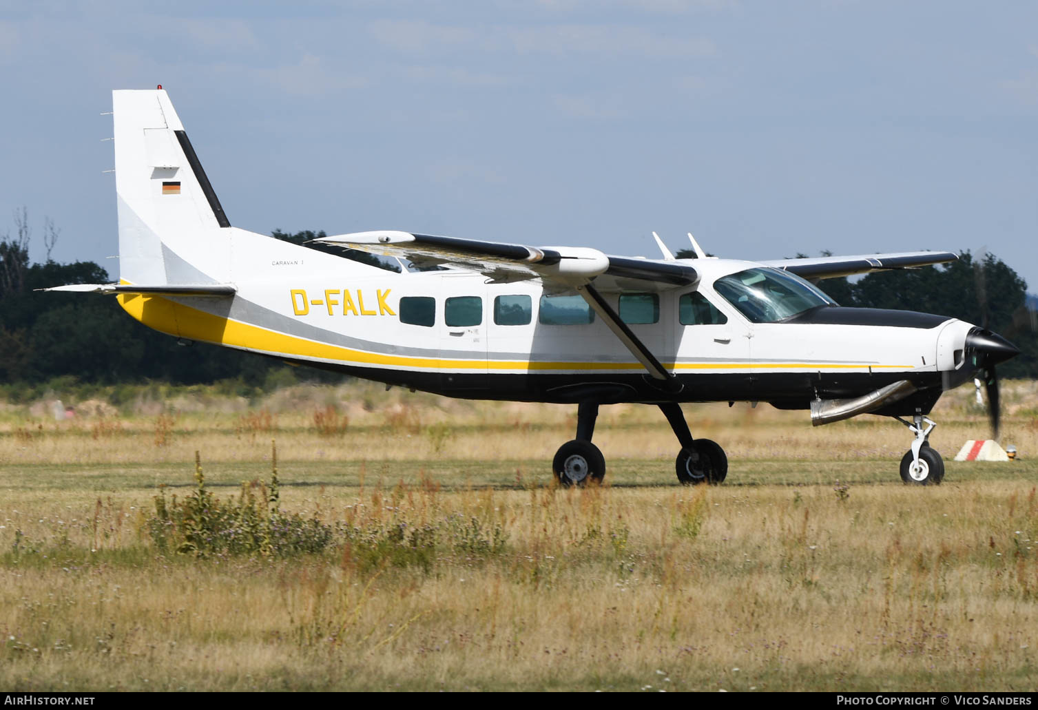 Aircraft Photo of D-FALK | Cessna 208 Caravan I | Businesswings | AirHistory.net #629832