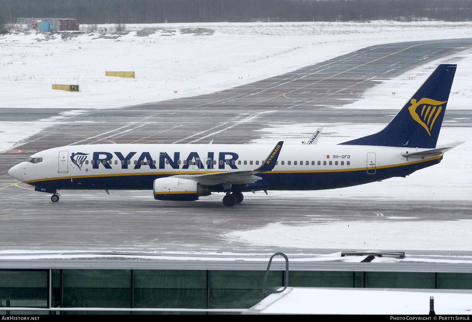 Aircraft Photo of 9H-QFD | Boeing 737-8AS | Ryanair | AirHistory.net #629853