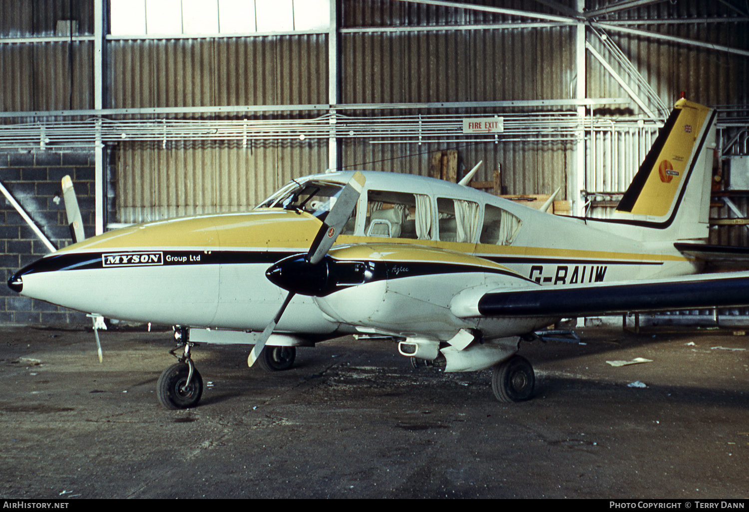 Aircraft Photo of G-BAUW | Piper PA-23-250 Aztec E | Myson Group | AirHistory.net #629859