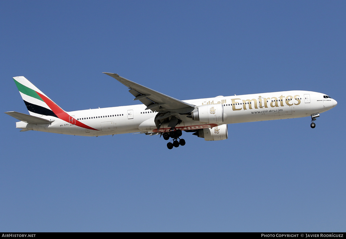 Aircraft Photo of A6-EPA | Boeing 777-31H/ER | Emirates | AirHistory.net #629892