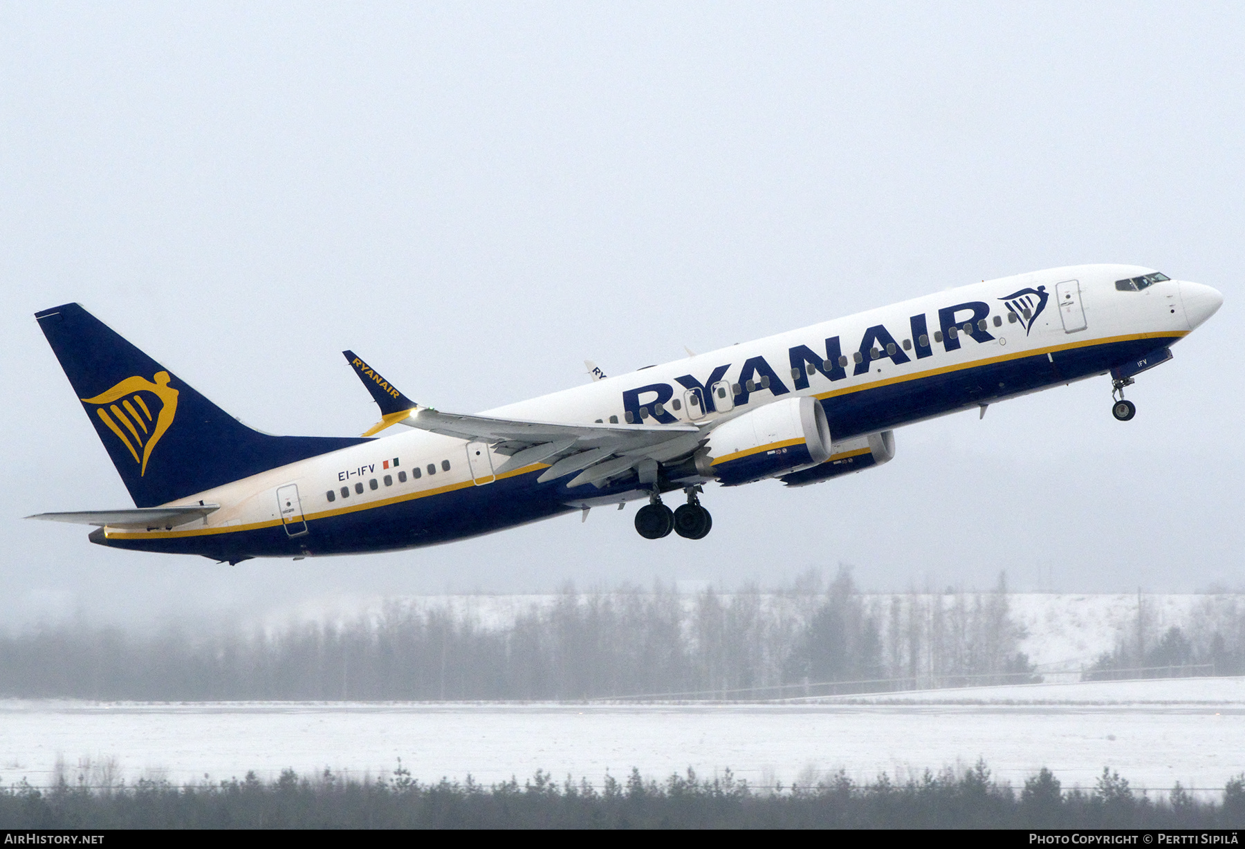 Aircraft Photo of EI-IFV | Boeing 737-8200 Max 200 | Ryanair | AirHistory.net #629896