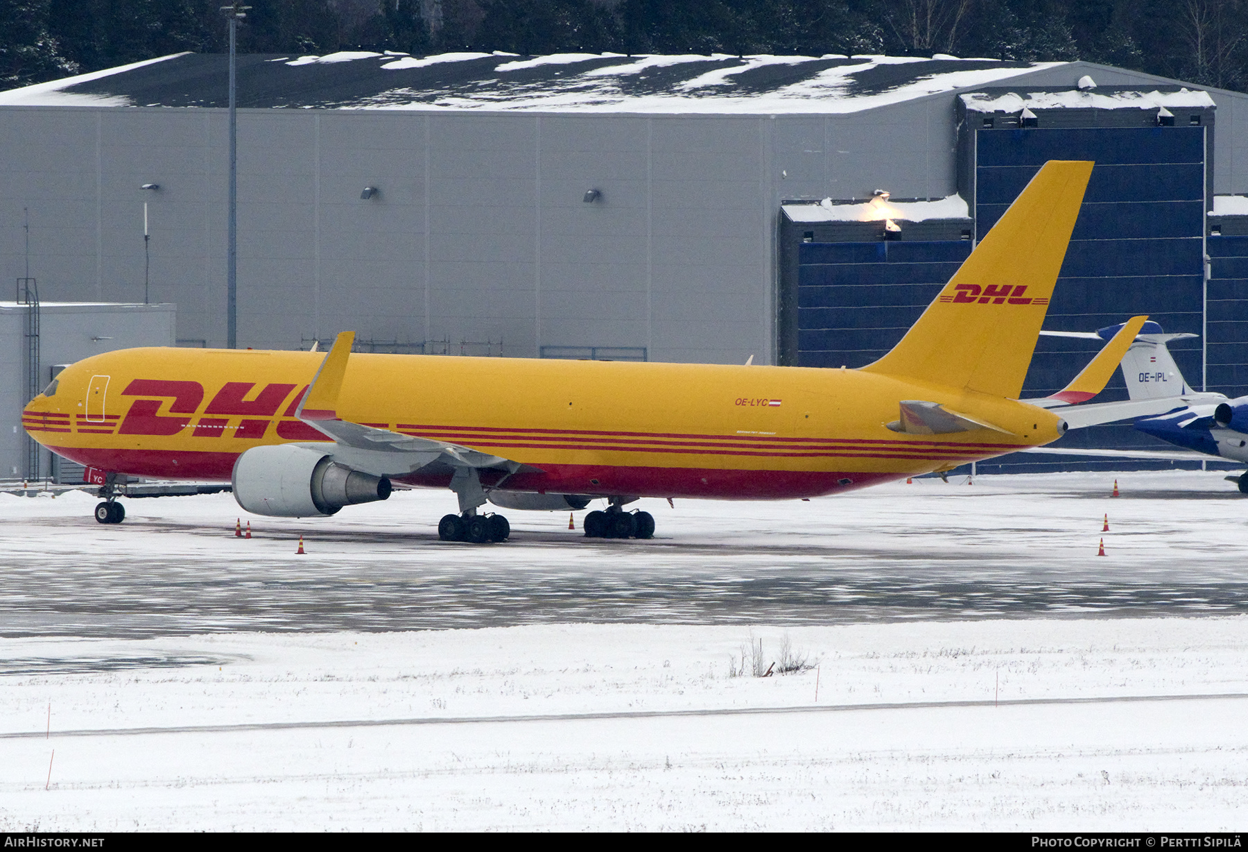 Aircraft Photo of OE-LYC | Boeing 767-304/ER(BDSF) | DHL International | AirHistory.net #629938