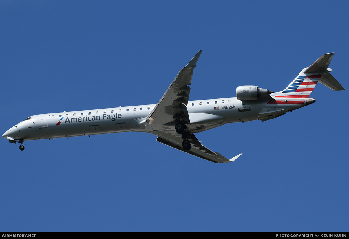 Aircraft Photo of N562NN | Bombardier CRJ-900 (CL-600-2D24) | American Eagle | AirHistory.net #629960
