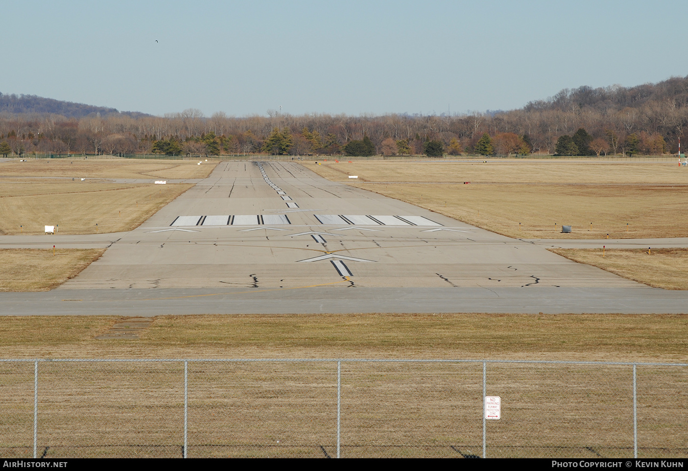 Airport photo of Cincinnati - Municipal / Lunken Field (KLUK / LUK) in Ohio, United States | AirHistory.net #629972