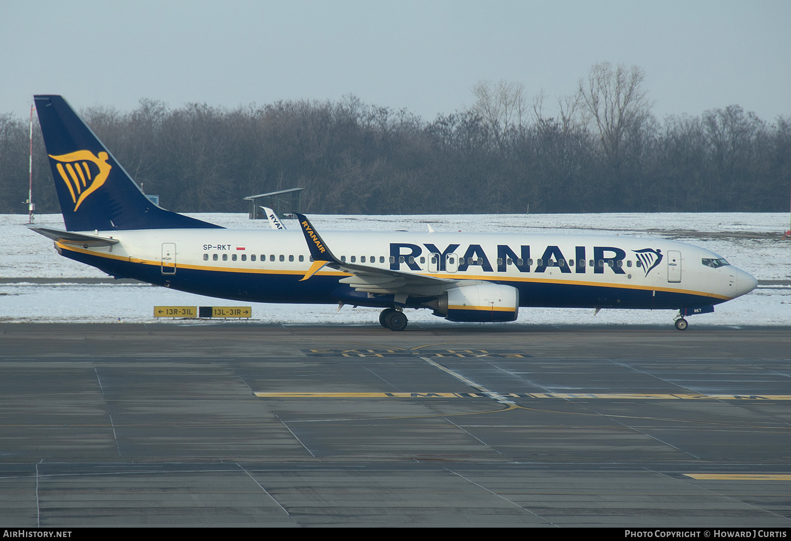 Aircraft Photo of SP-RKT | Boeing 737-800 | Ryanair | AirHistory.net #630035