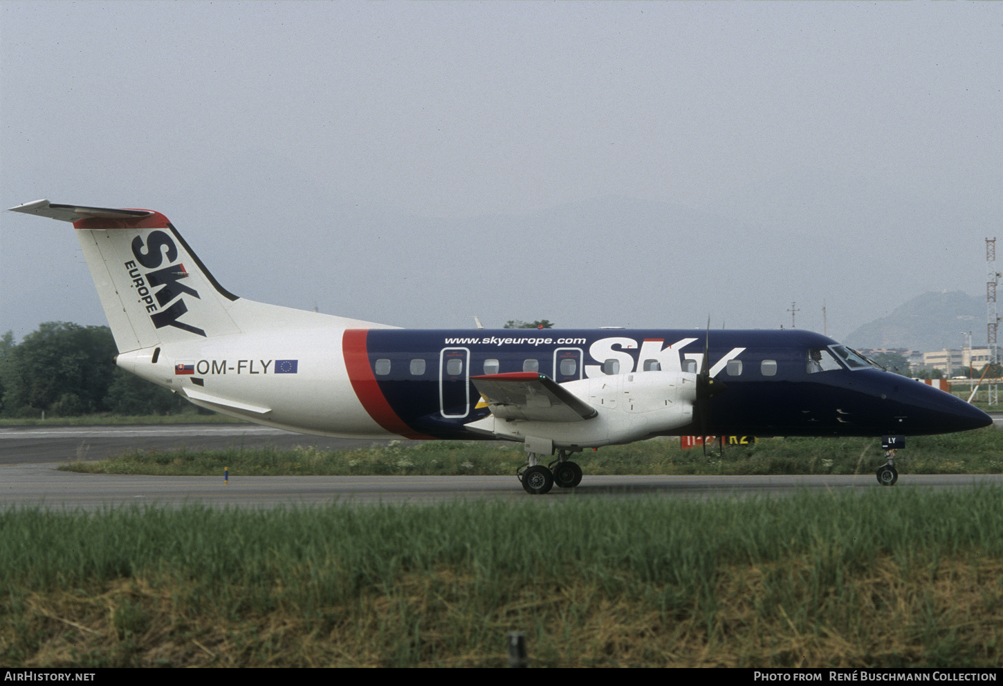 Aircraft Photo of OM-FLY | Embraer EMB-120ER Brasilia | SkyEurope Airlines | AirHistory.net #630043