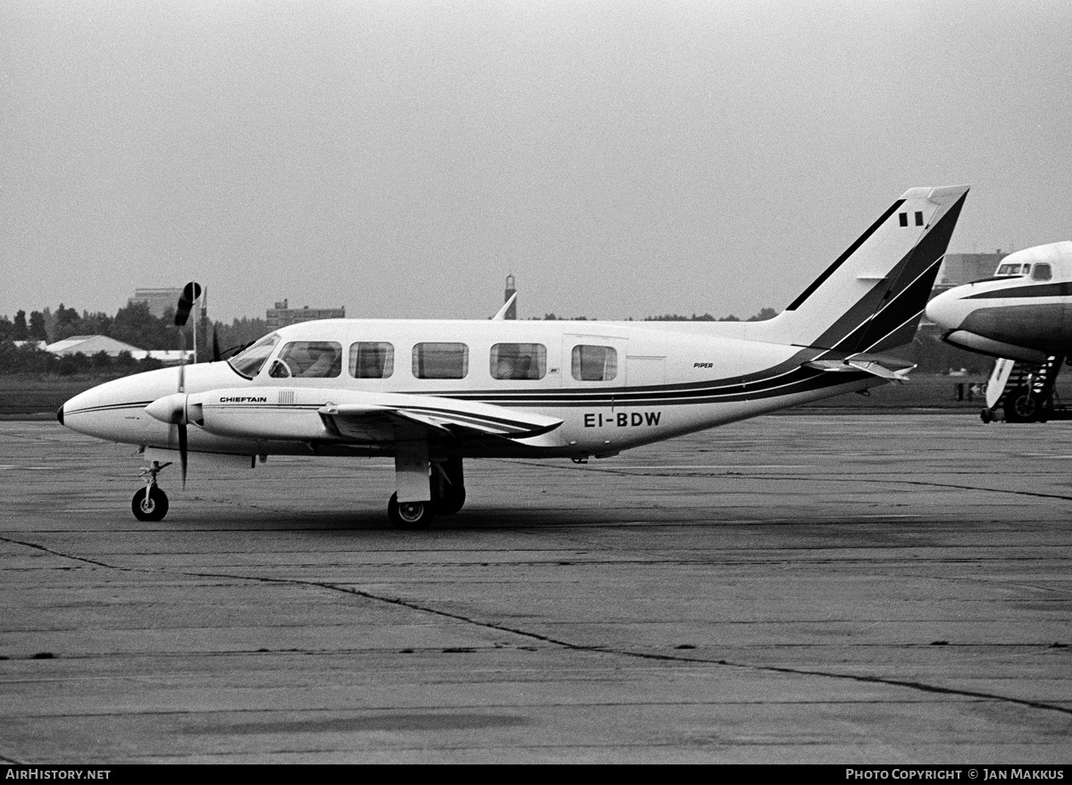 Aircraft Photo of EI-BDW | Piper PA-31-350 Navajo Chieftain | AirHistory.net #630058