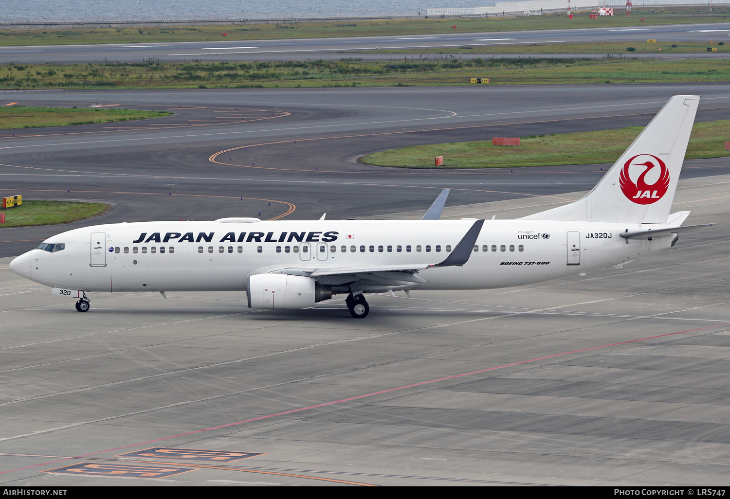 Aircraft Photo of JA320J | Boeing 737-846 | Japan Airlines - JAL | AirHistory.net #630166