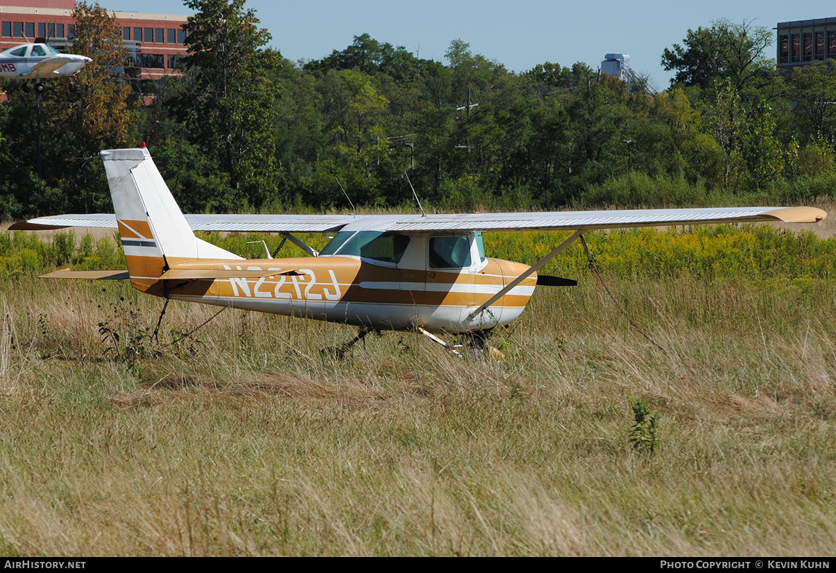 Aircraft Photo of N2212J | Cessna 150G | AirHistory.net #630227