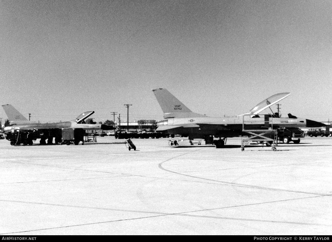 Aircraft Photo of 75-0752 | General Dynamics YF-16B Fighting Falcon | USA - Air Force | AirHistory.net #630238