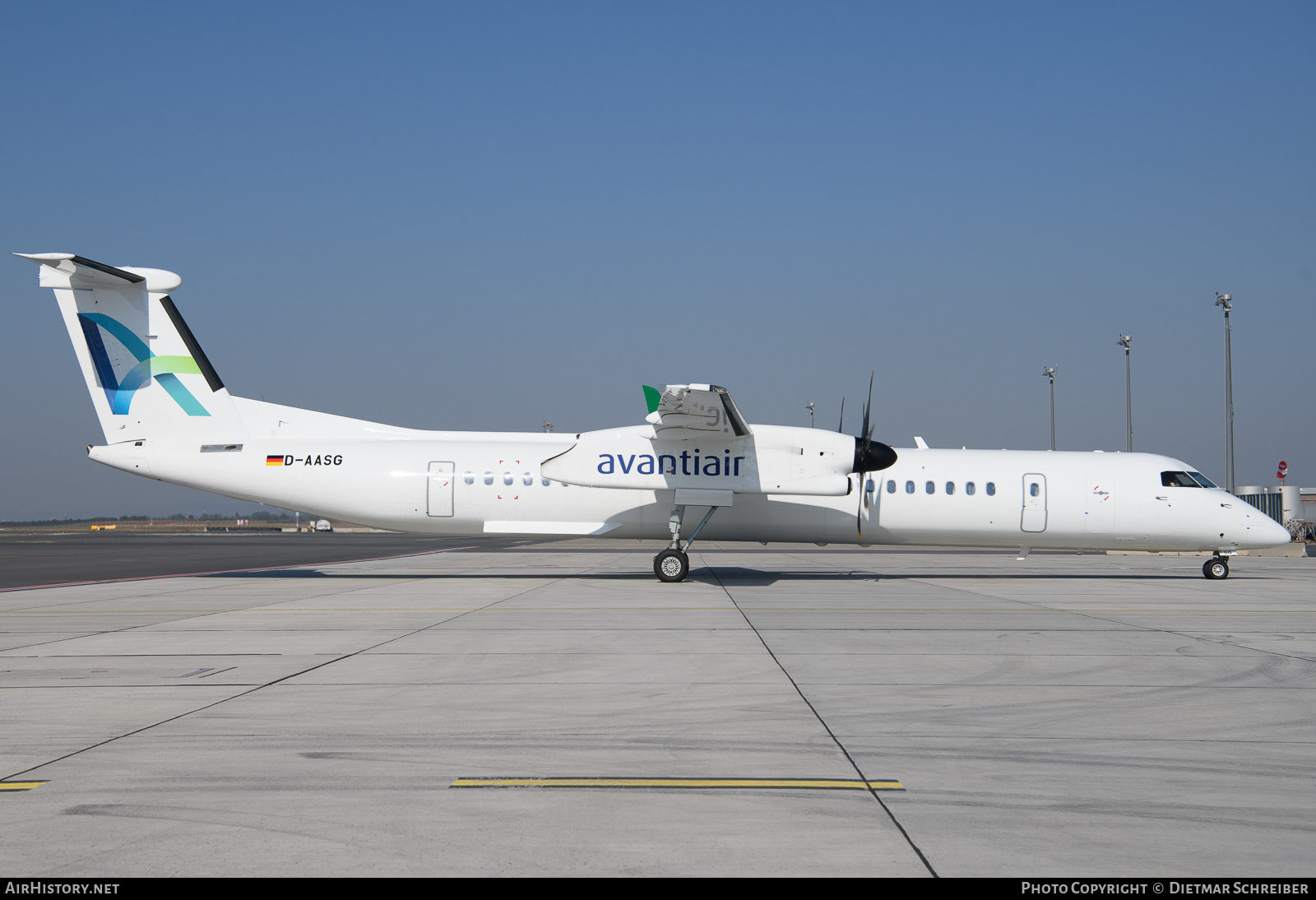 Aircraft Photo of D-AASG | Bombardier DHC-8-402 Dash 8 | Avanti Air | AirHistory.net #630339