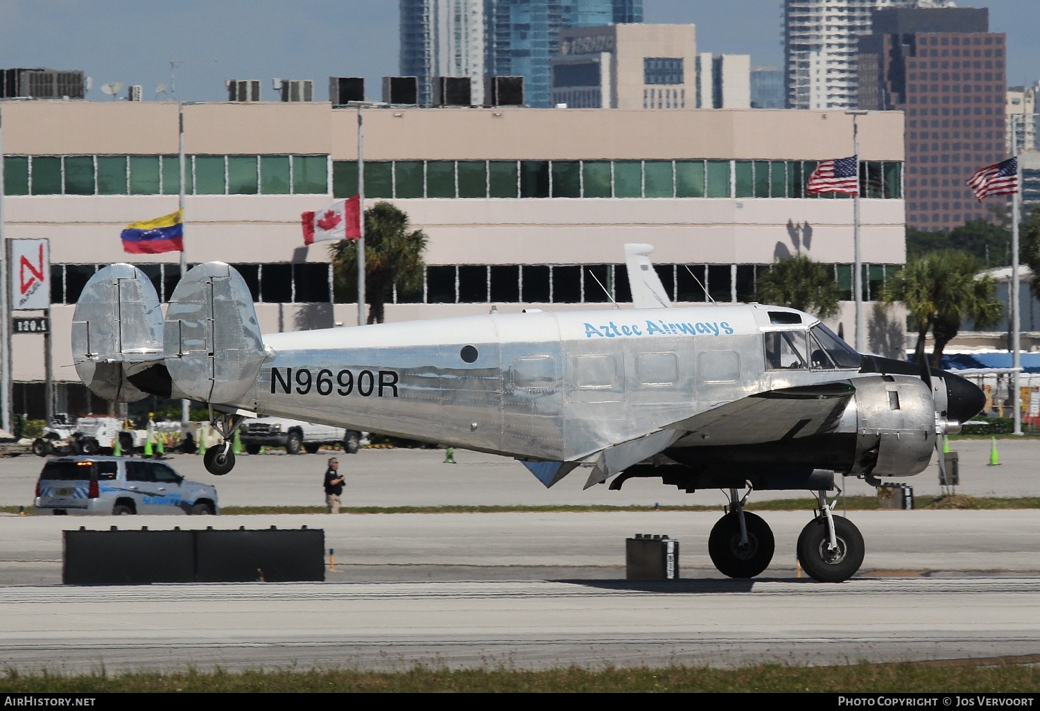 Aircraft Photo of N9690R | Beech G18S | Aztec Airways | AirHistory.net #630397