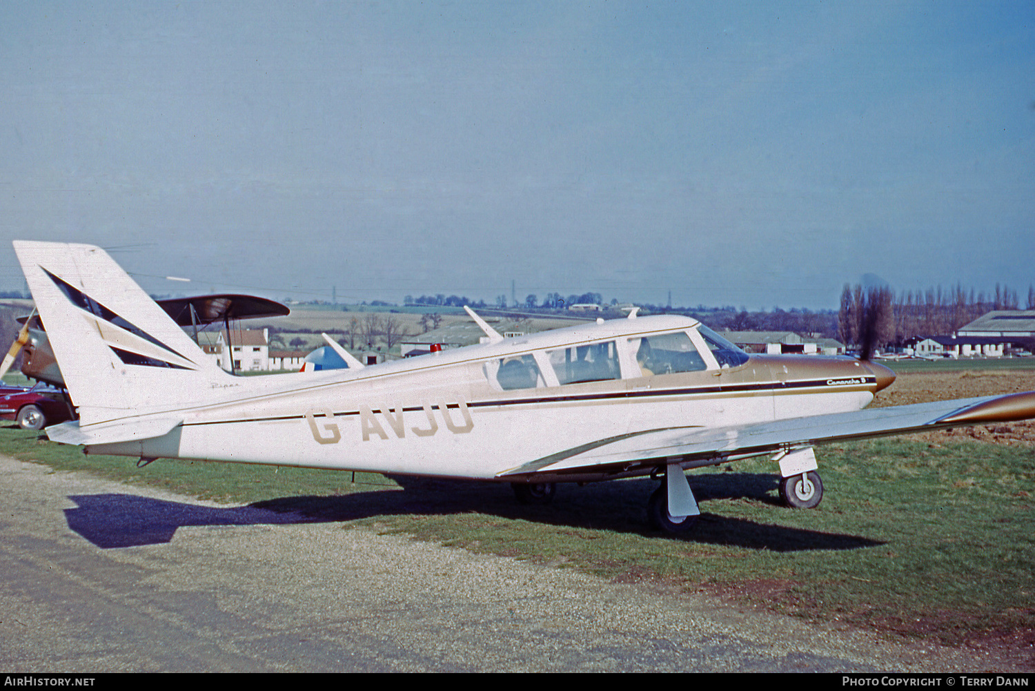 Aircraft Photo of G-AVJU | Piper PA-24-260 Comanche B | AirHistory.net #630398