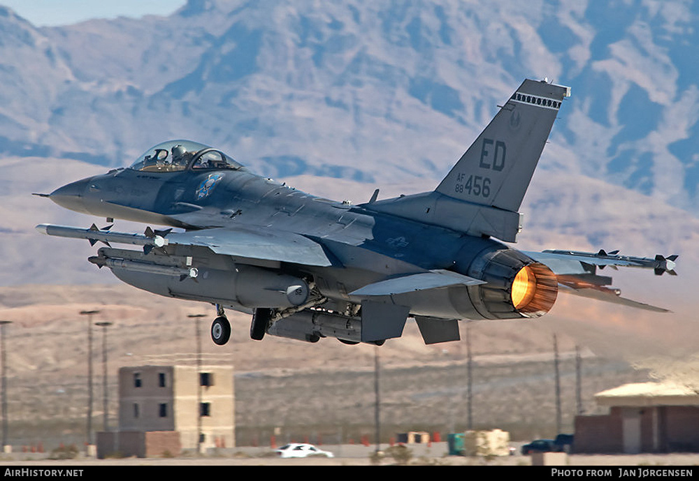 Aircraft Photo of 88-0456 / AF88-456 | General Dynamics F-16CM Fighting Falcon | USA - Air Force | AirHistory.net #630460