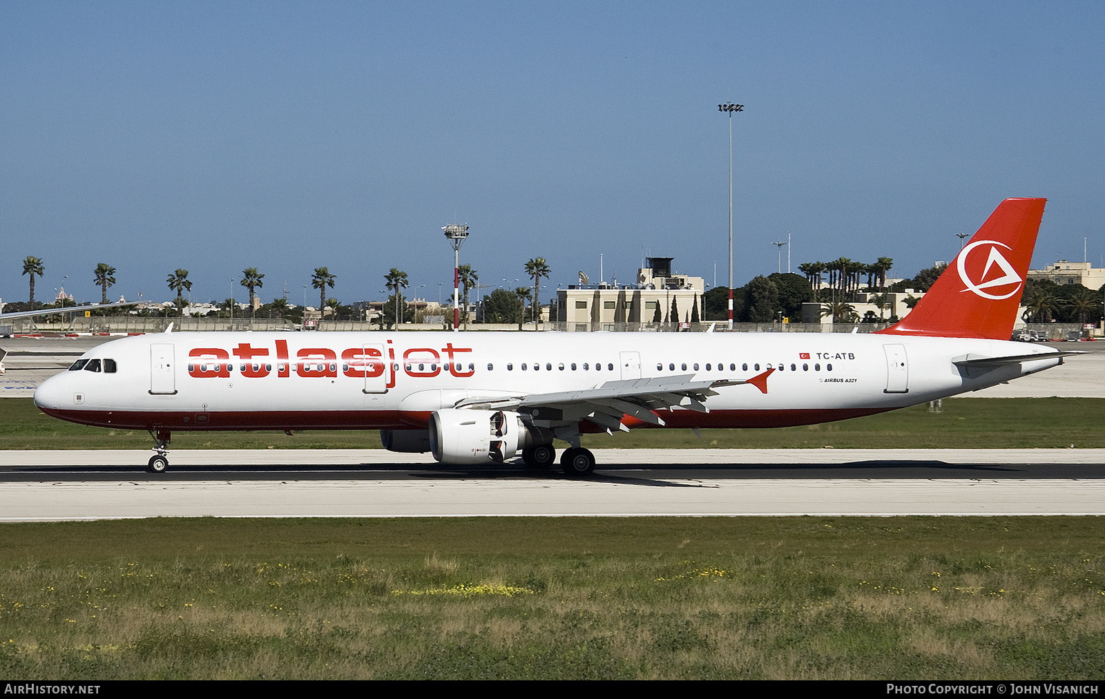 Aircraft Photo of TC-ATB | Airbus A321-211 | Atlasjet Airlines | AirHistory.net #630492