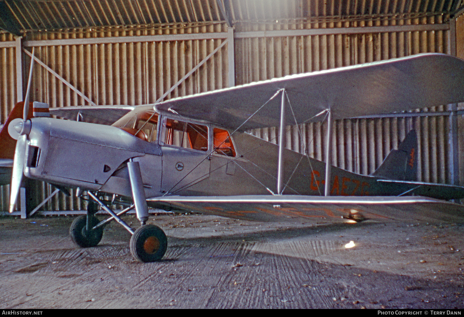 Aircraft Photo of G-AEZG | De Havilland D.H. 87B Hornet Moth | AirHistory.net #630573