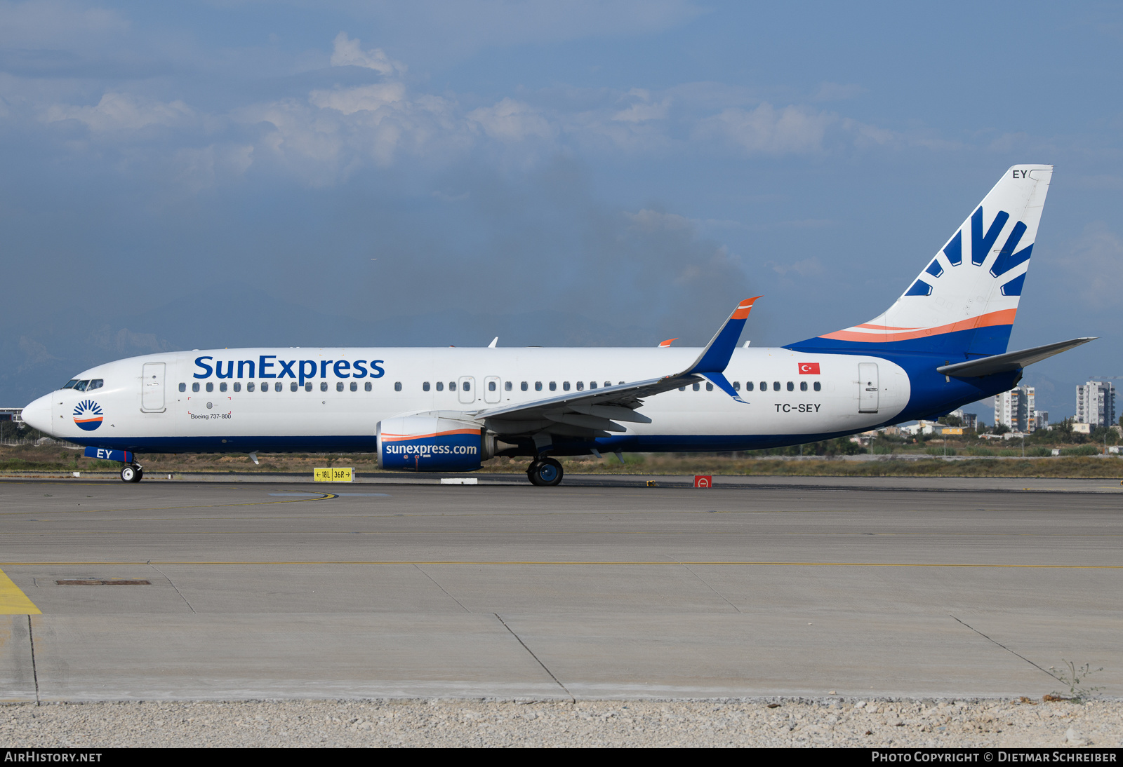 Aircraft Photo of TC-SEY | Boeing 737-8HC | SunExpress | AirHistory.net #630731