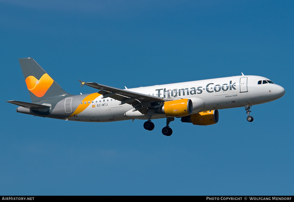 Aircraft Photo of EC-MTJ | Airbus A320-214 | Thomas Cook Airlines | AirHistory.net #630741