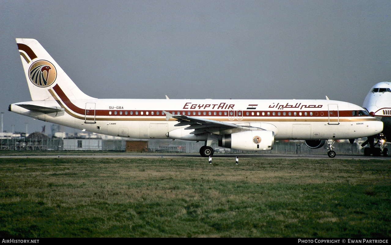 Aircraft Photo of SU-GBA | Airbus A320-231 | EgyptAir | AirHistory.net #630743