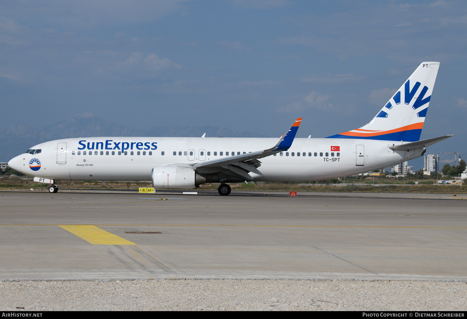 Aircraft Photo of TC-SPT | Boeing 737-8U3 | SunExpress | AirHistory.net #630878