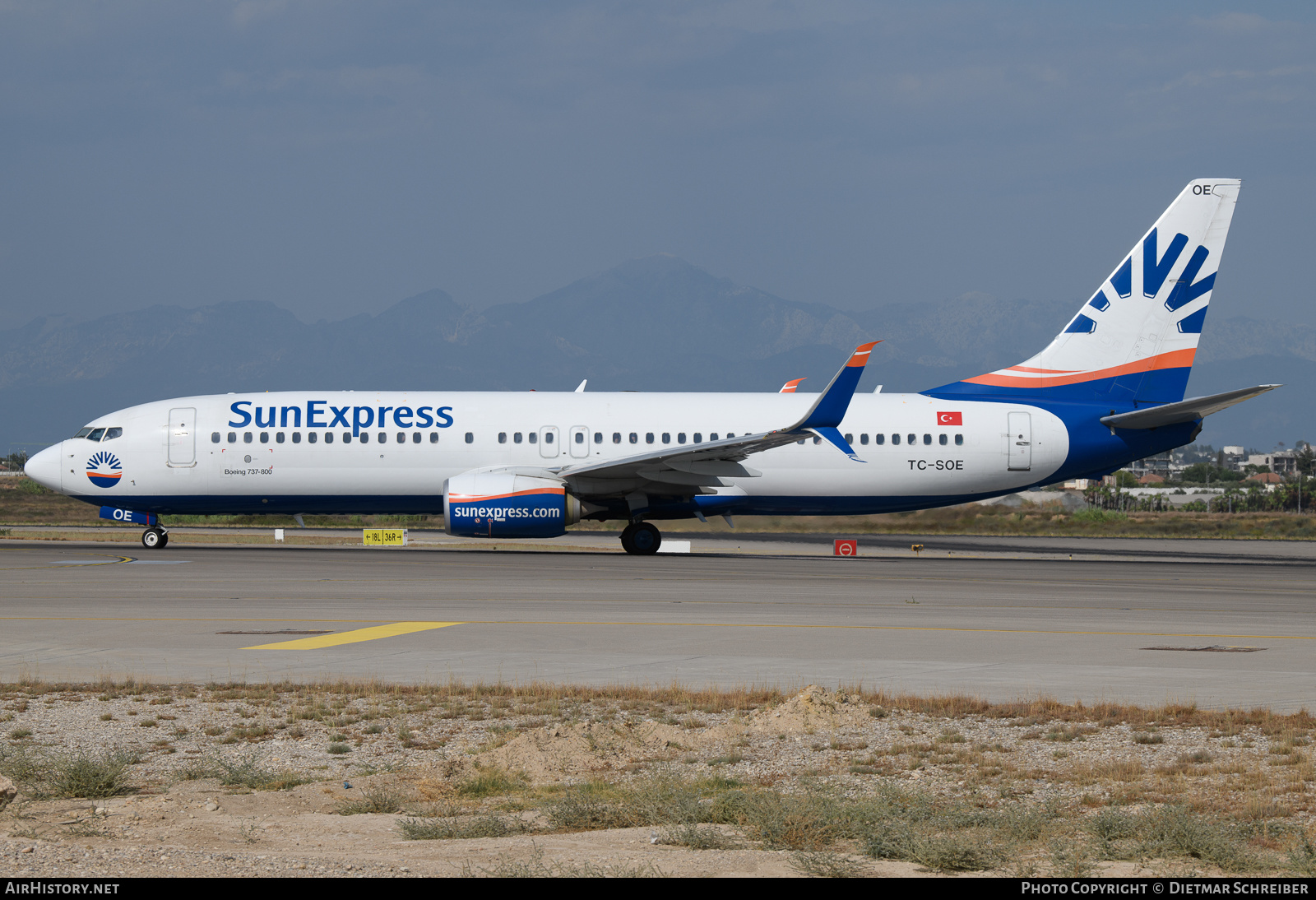 Aircraft Photo of TC-SOE | Boeing 737-800 | SunExpress | AirHistory.net #630882