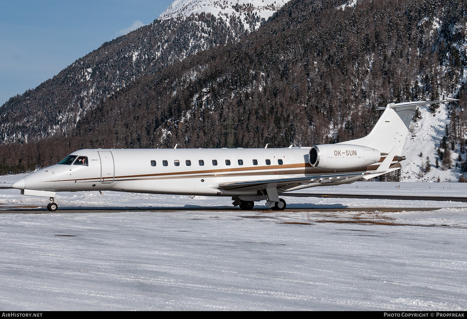 Aircraft Photo of OK-SUN | Embraer Legacy 600 (EMB-135BJ) | AirHistory.net #630934