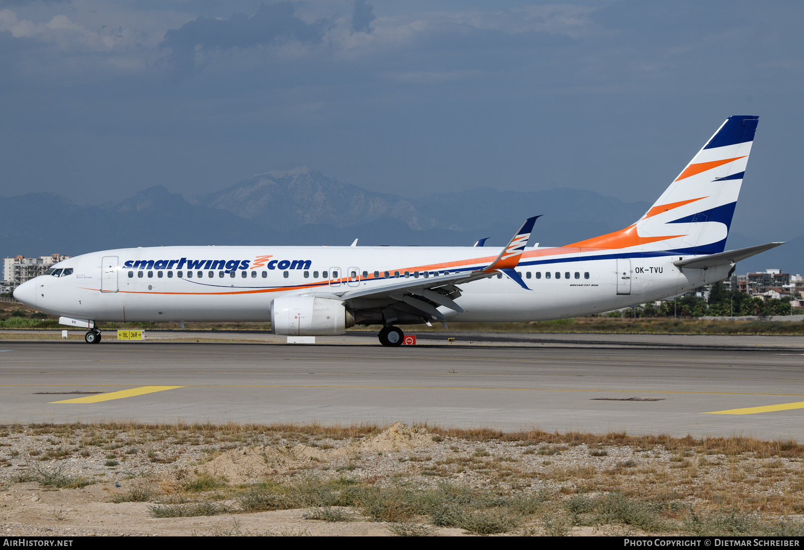 Aircraft Photo of OK-TVU | Boeing 737-86N | Smartwings | AirHistory.net #630984