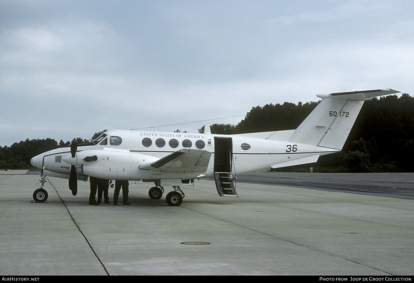 Aircraft Photo of 76-0172 / 60172 | Beech C-12C Huron | USA - Air Force | AirHistory.net #631014