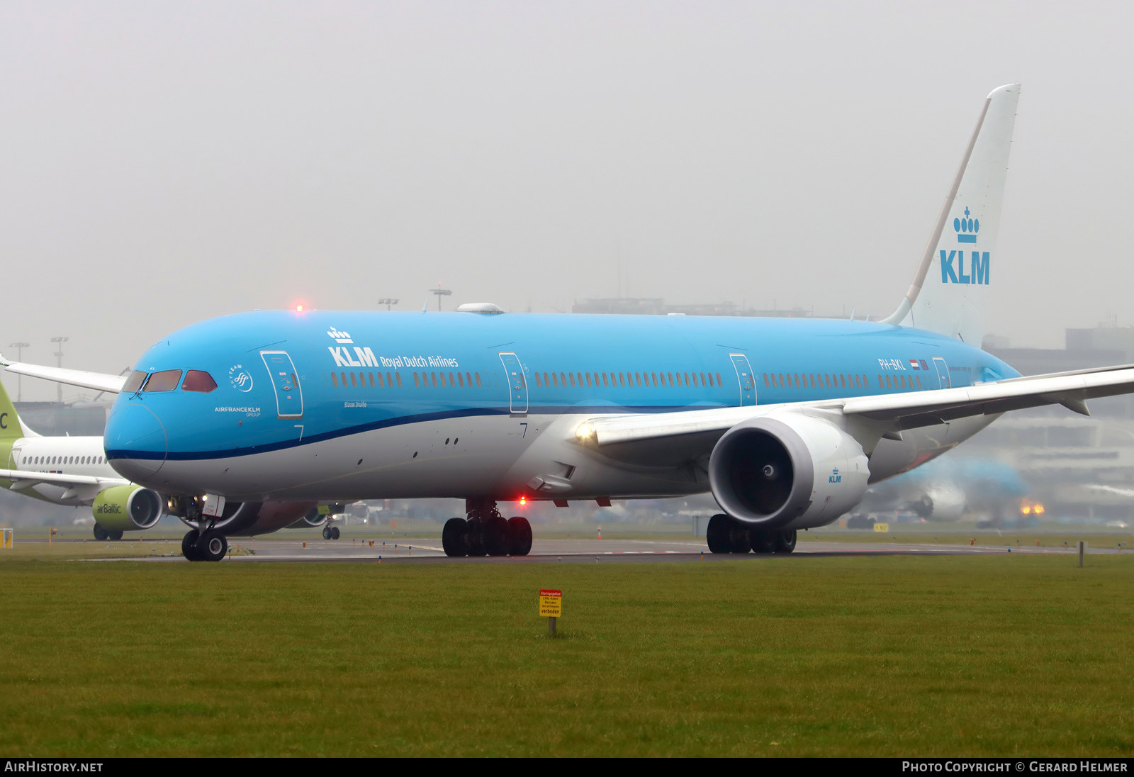 Aircraft Photo of PH-BKL | Boeing 787-10 Dreamliner | KLM - Royal Dutch Airlines | AirHistory.net #631111