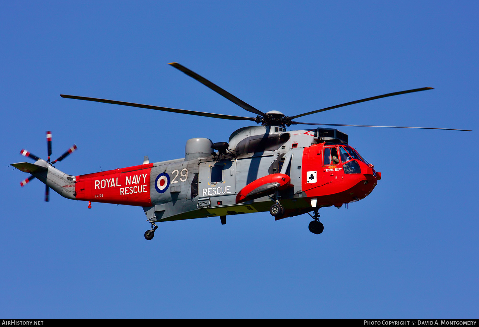 Aircraft Photo of XV705 | Westland WS-61 Sea King HU5 | UK - Navy | AirHistory.net #631216